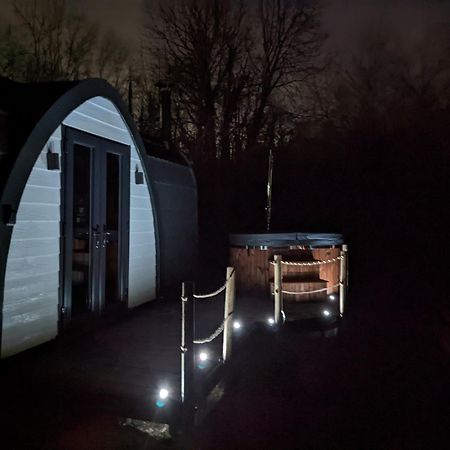 Vila Emlyn'S Coppice - Luxury Woodland Glamping Holywell  Exteriér fotografie