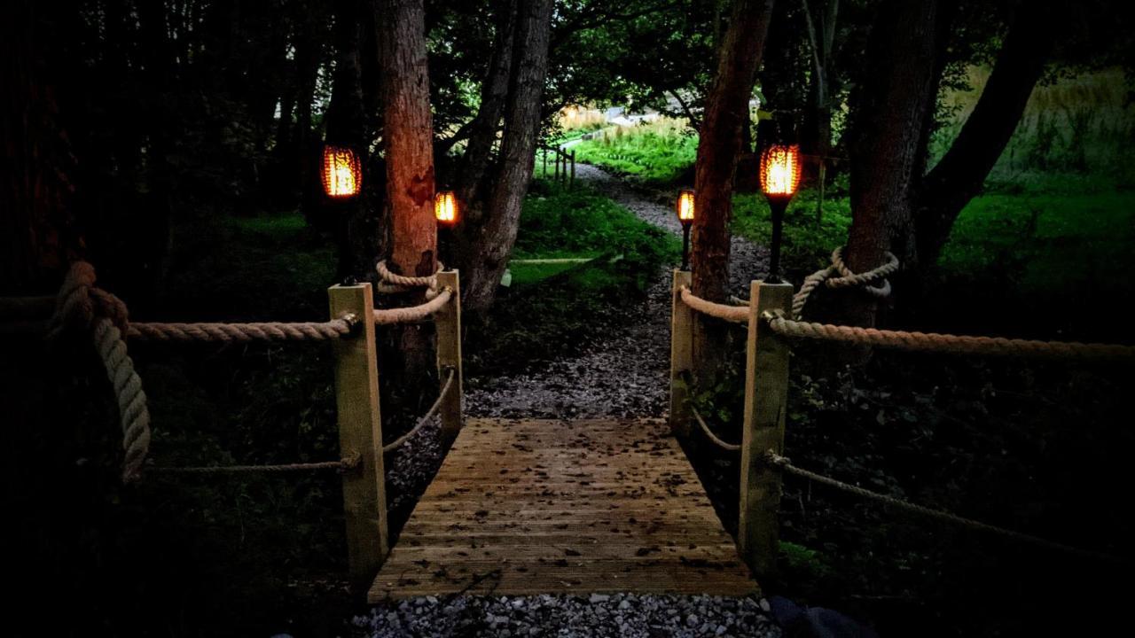 Vila Emlyn'S Coppice - Luxury Woodland Glamping Holywell  Exteriér fotografie