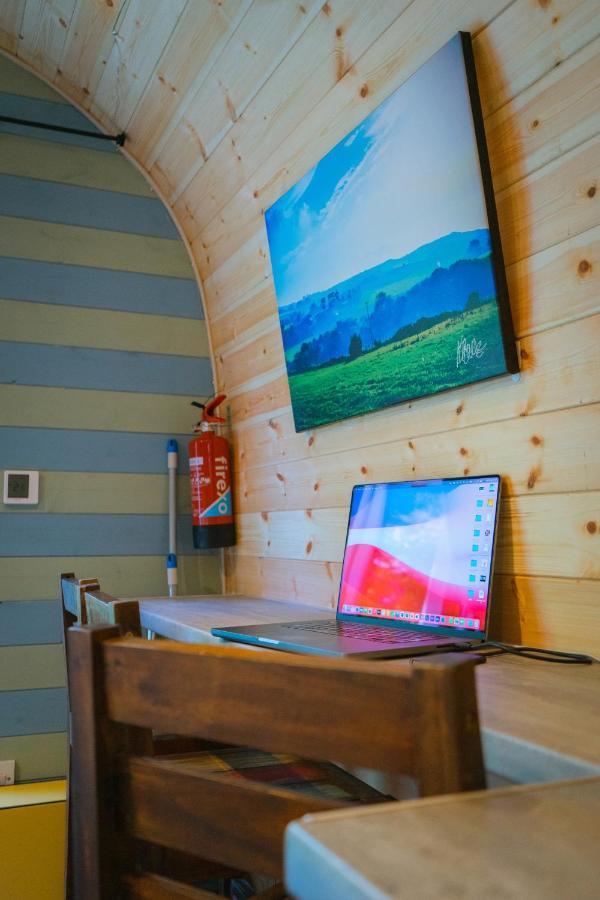 Vila Emlyn'S Coppice - Luxury Woodland Glamping Holywell  Exteriér fotografie