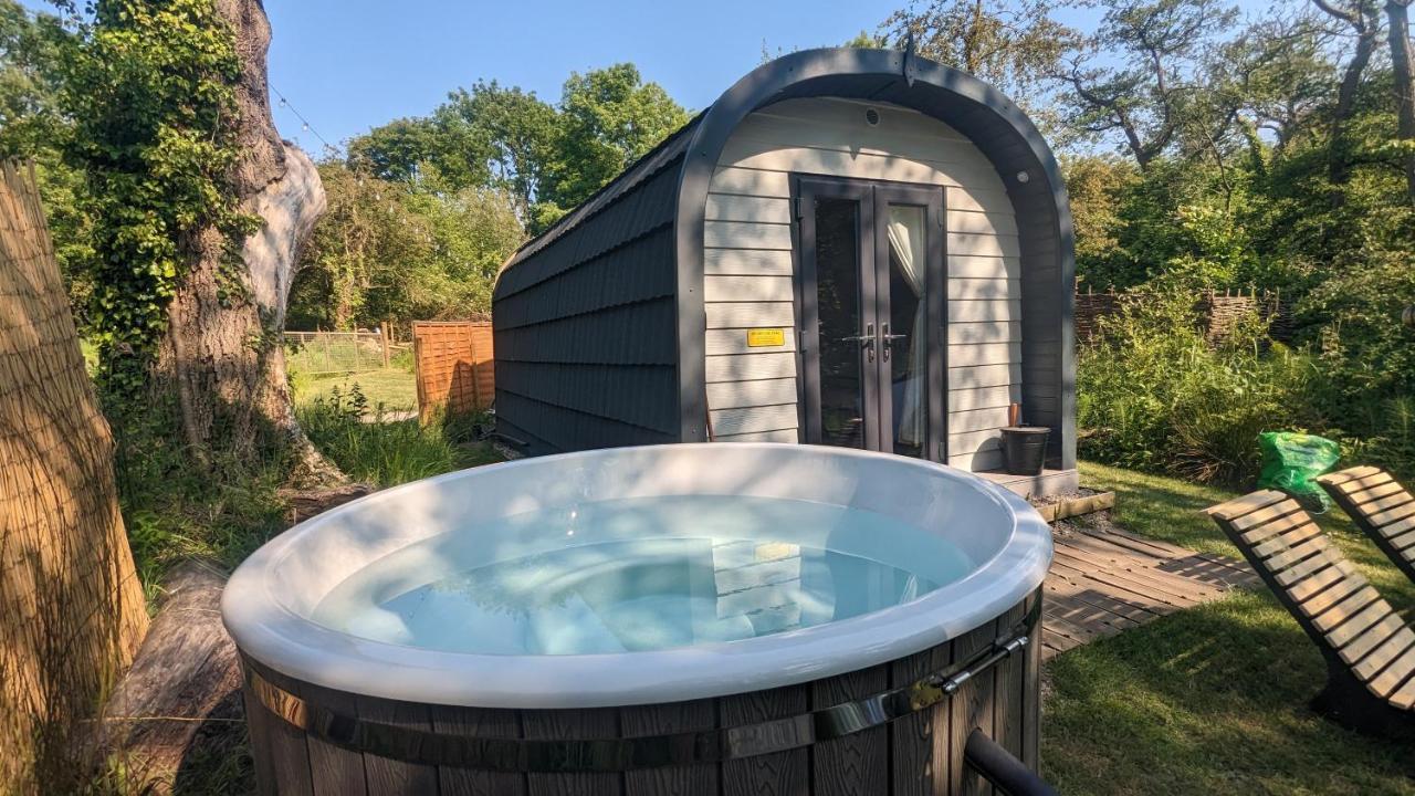 Vila Emlyn'S Coppice - Luxury Woodland Glamping Holywell  Exteriér fotografie