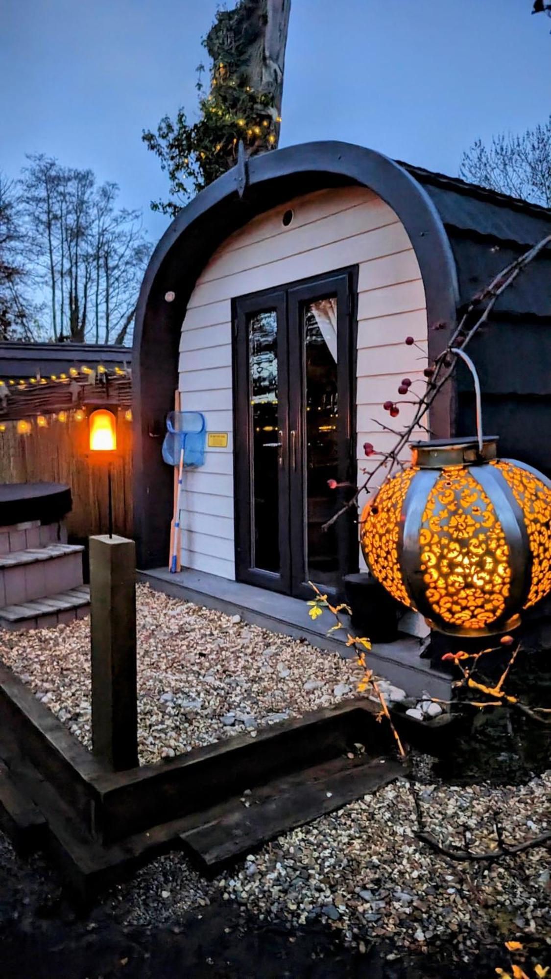 Vila Emlyn'S Coppice - Luxury Woodland Glamping Holywell  Exteriér fotografie