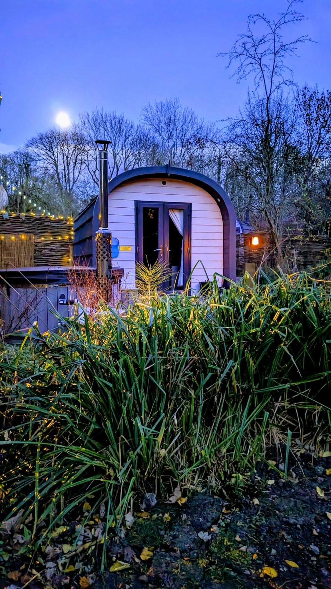 Vila Emlyn'S Coppice - Luxury Woodland Glamping Holywell  Exteriér fotografie